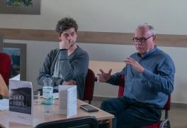 14. Juli 2019 – 15 Uhr | Nächste Verbindung: Warnitz – Neuberg und zurück! Ein Gespräch zwischen zwei Bahnhöfen aus der Ucker- und Steiermark – mit den Akteuren des Neuberg-College Peter Waterhouse (Autor) und Felix Reinstadler (Doktorand der FU) | Fotografien Heinz-Peter Bolle-Bovier